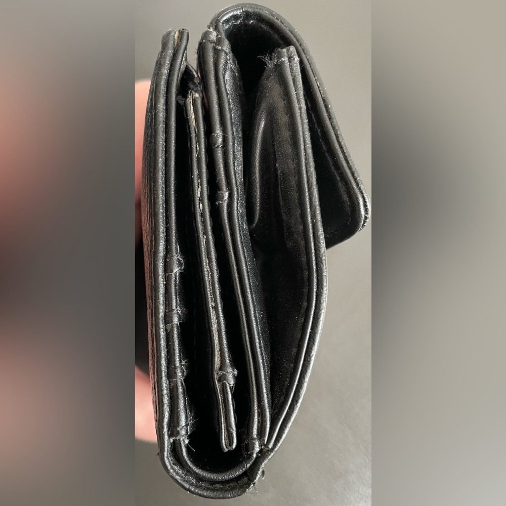 Esprit Wallet - Picture 3 of 8
